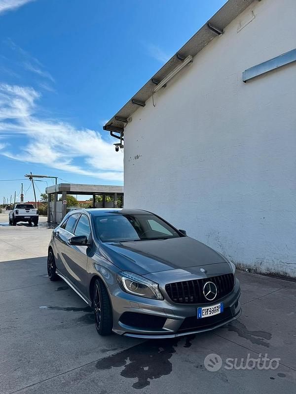 Usata Mercedes A180 AMG 122 CV (89 kW) 2013 Grigio Berlina