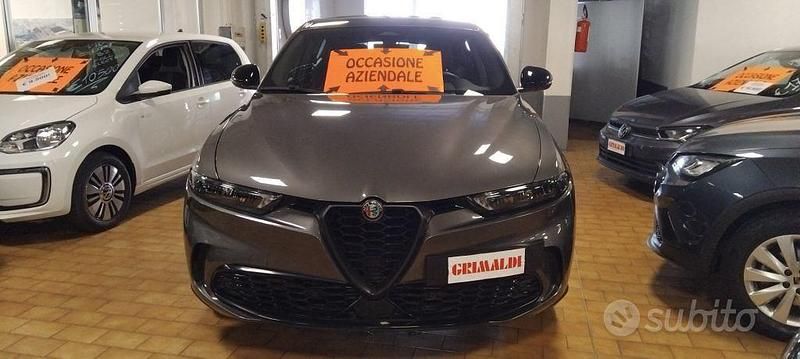 Usata Alfa Romeo Tonale Sprint 131 CV (96 kW) 2022 Grigio vesuvio / metallizzato SUV