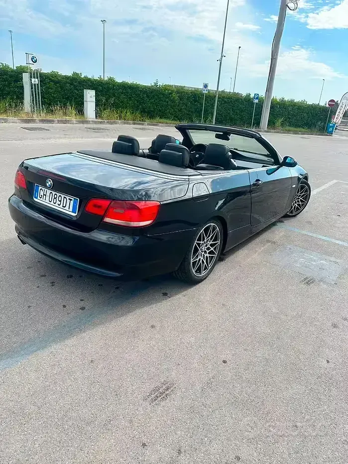 Usata BMW 330 Cabriolet Comfort Edition 231 CV (169 kW) 2007 Nero Cabrio
