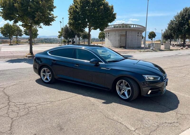 Usata Audi A5 Sportback Ambiente 190 CV (139 kW) 2018 Blu Utilitaria