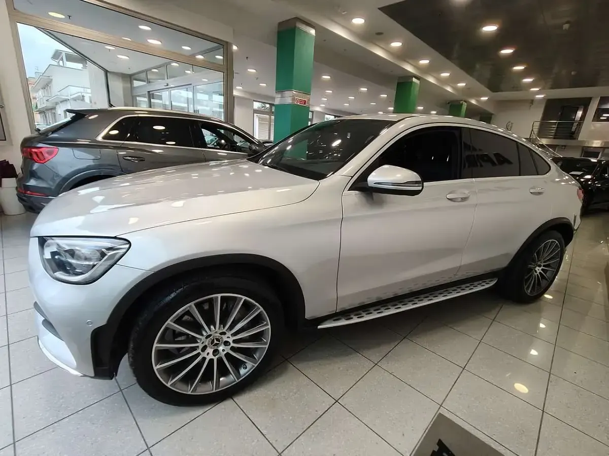 Gebraucht Mercedes GLC300 Premium Plus 245 PS (180 kW) 2019 Silber Coupé