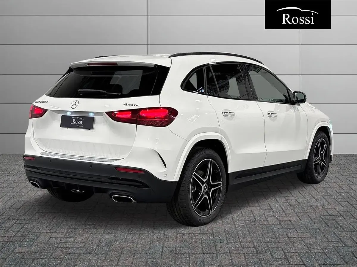 Nuova Mercedes GLA200 150 CV (110 kW) 2026 Nero SUV