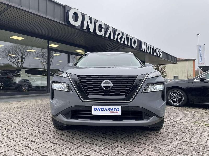 Usata Nissan X-Trail N-Connecta 213 CV (156 kW) 2025 Grigio SUV