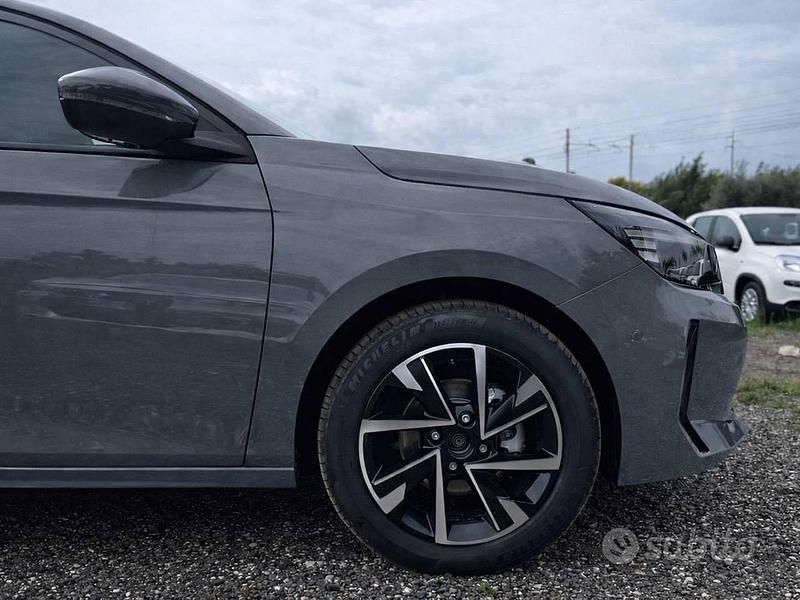 Usata Opel Corsa S 75 CV (55 kW) 2024 Grigio Utilitaria