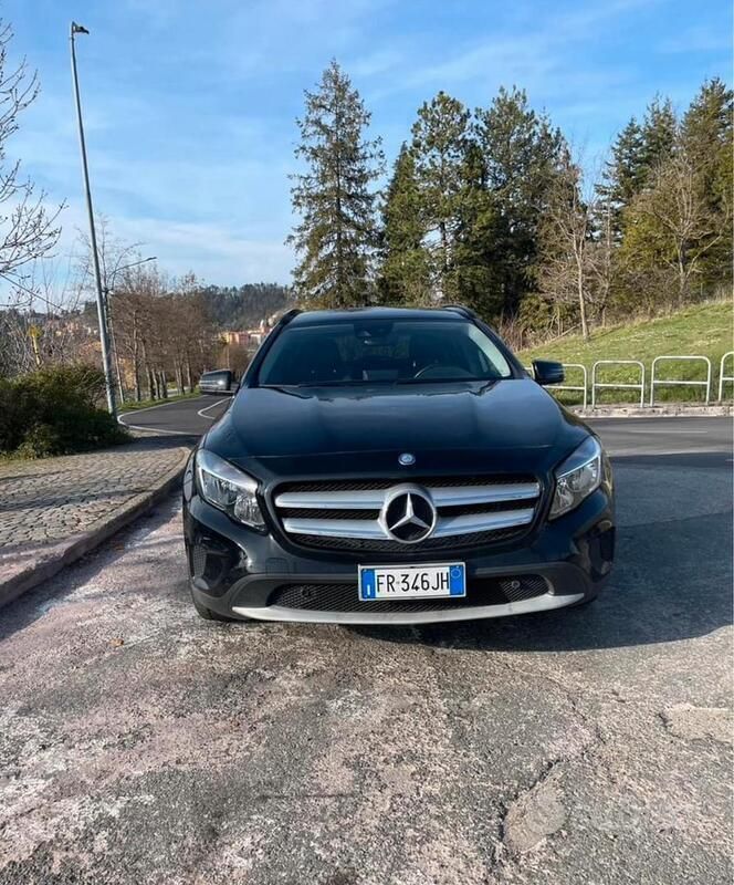 Usata Mercedes GLA220 170 CV (125 kW) 2016 Nero SUV