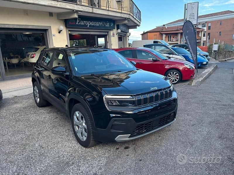 Nero Usata 2024 Jeep Avenger Altitude SUV | 19.900 € (Buon prezzo) - Immagine 1/4