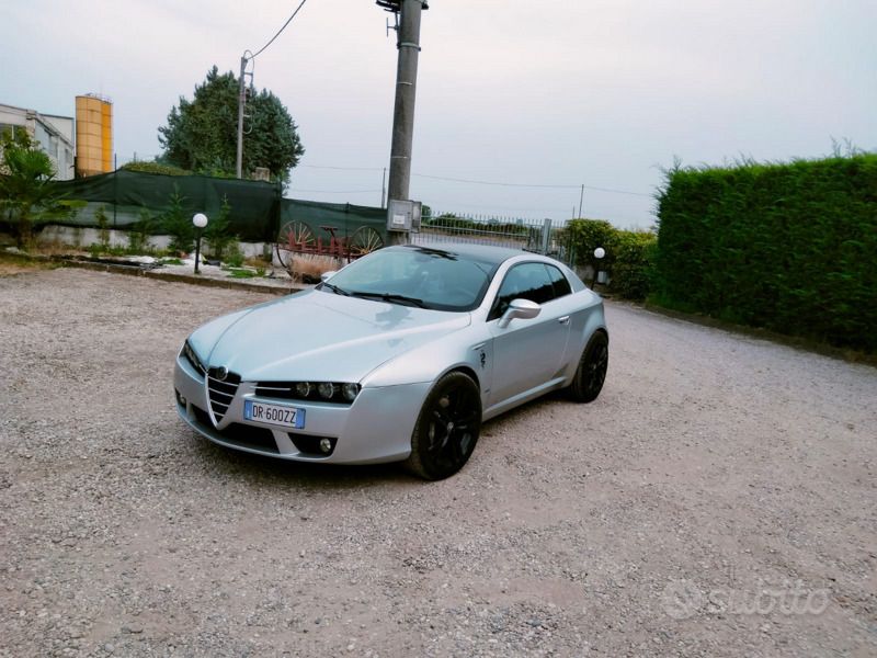 Grigio Usata 2008 Alfa Romeo Brera Coupé | 12.500 € - Immagine 1/4
