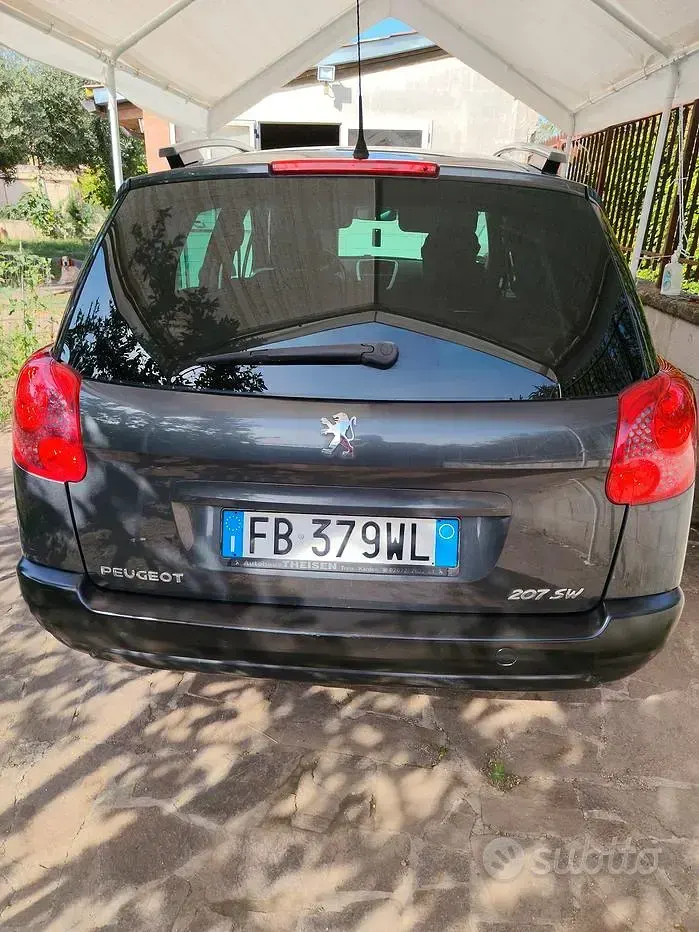 Usata Peugeot 207 92 CV (67 kW) 2012 Grigio Station wagon