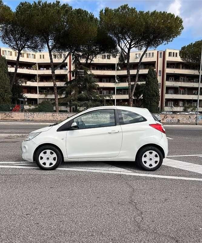Usata Ford Ka Titanium 75 CV (55 kW) 2013 Bianco Utilitaria