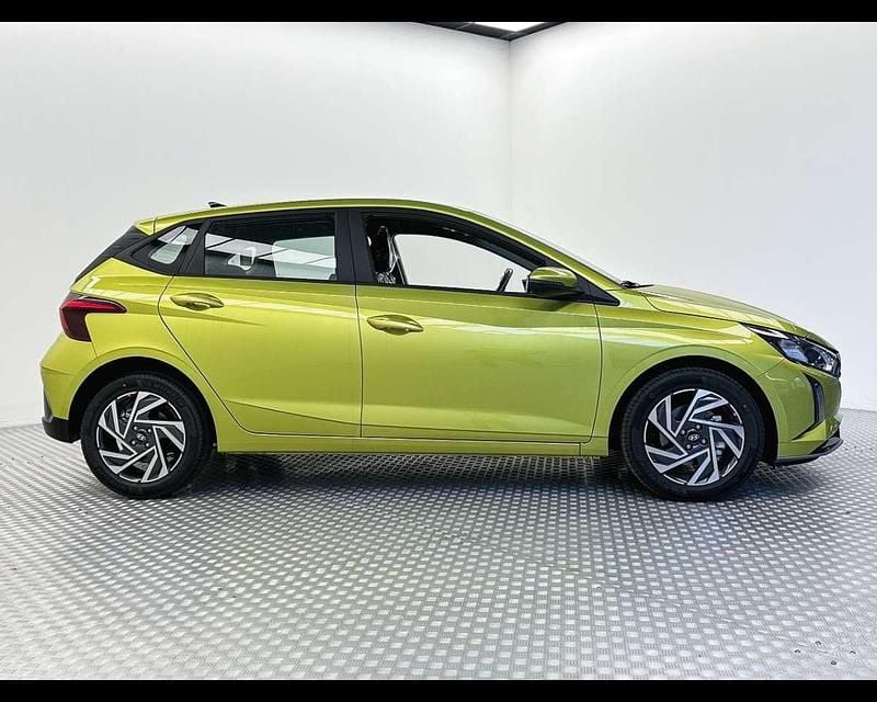 Nuova Hyundai i20 90 CV (66 kW) 2026 Lucid lime metallic Utilitaria