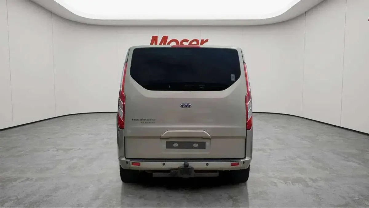 Usata Ford Tourneo Custom Titanium 125 CV (91 kW) 2014 Argento Furgone