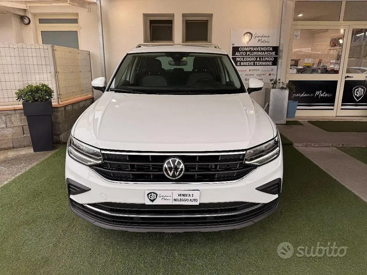 Usata VW Tiguan Life 150 CV (110 kW) 2021 Bianco SUV