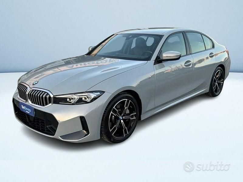 Grigio Usata 2024 BMW 330 M Sport Tre volumi | 44.500 € - Immagine 1/3