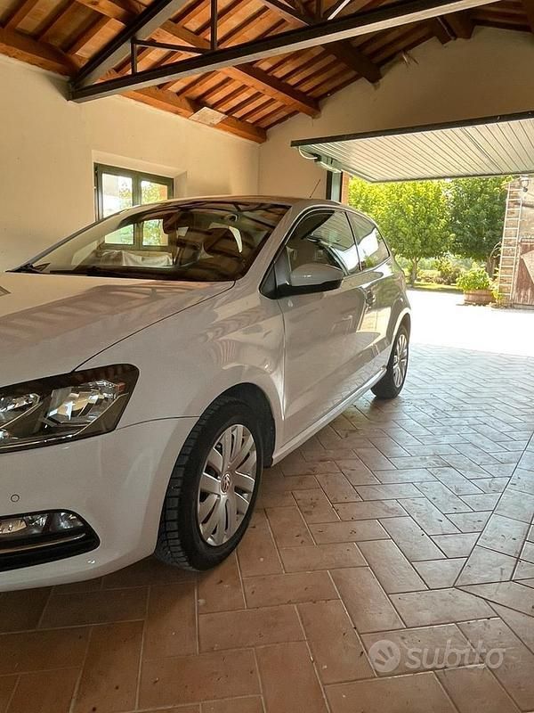 Usata VW Polo 85 CV (62 kW) 2015 Bianco Utilitaria