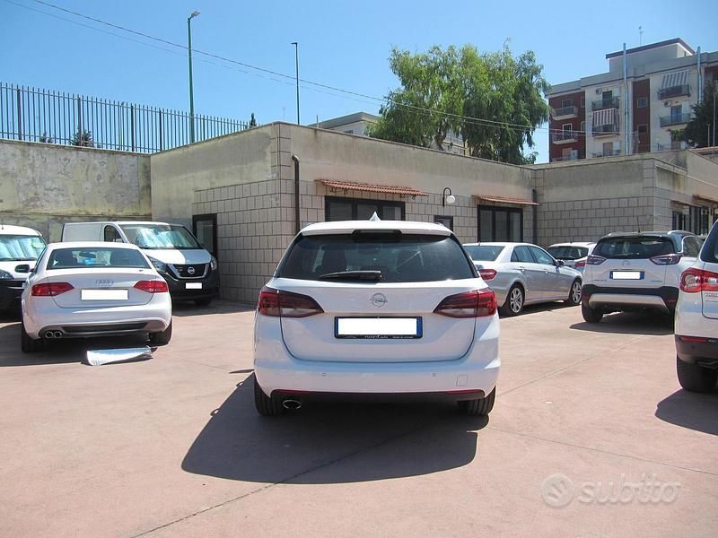 Usata Opel Astra Innovation 160 CV (117 kW) 2017 Bianco Station wagon