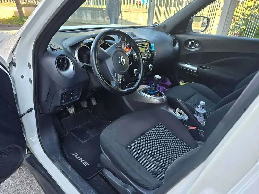 Usata Nissan Juke Acenta 110 CV (80 kW) 2016 Bianco SUV