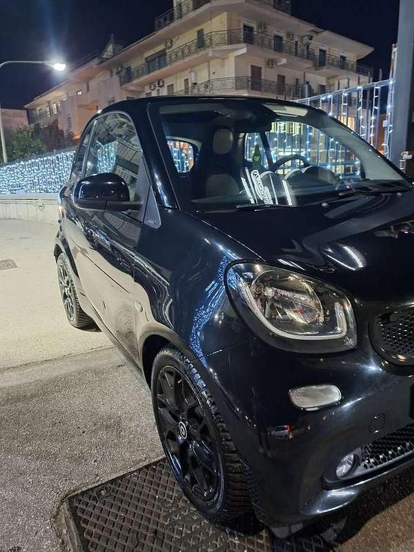 Usata Smart ForTwo Cabrio Prime 90 CV (66 kW) 2017 Nero Cabrio