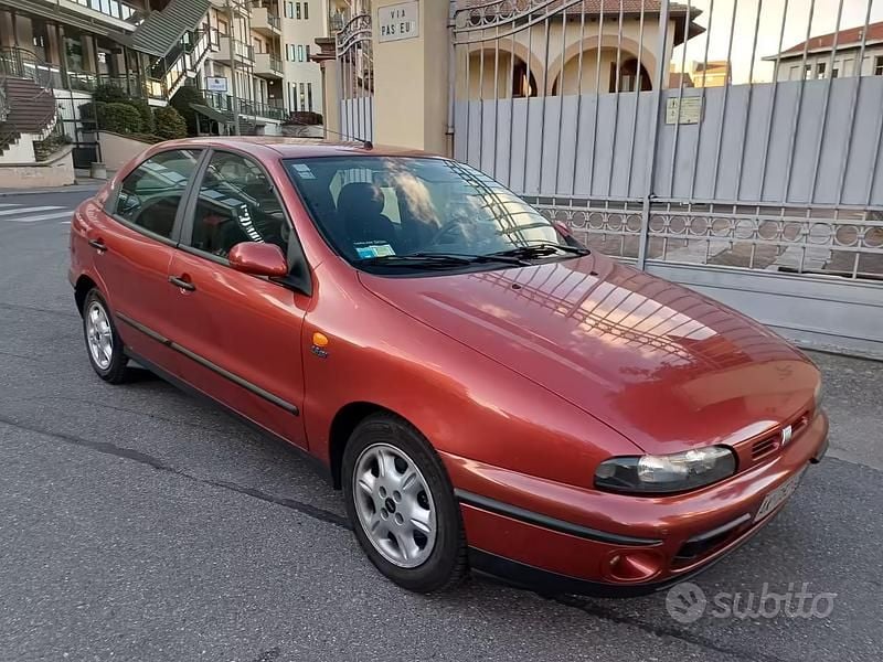 Usata Fiat Brava 103 CV (75 kW) 1996 Arancione Utilitaria