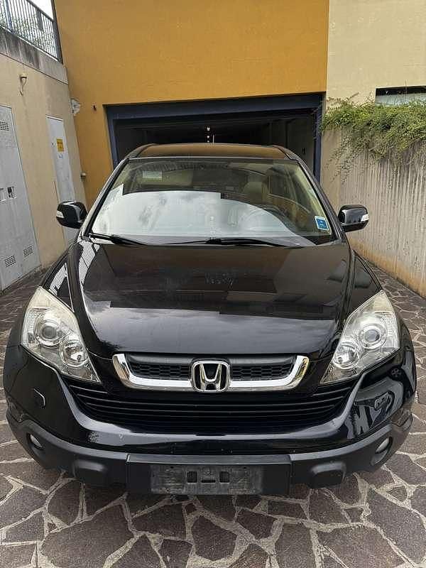 Usata 2011 Honda CR-V Executive SUV | 5300 € (Buon prezzo) - Immagine 1/4