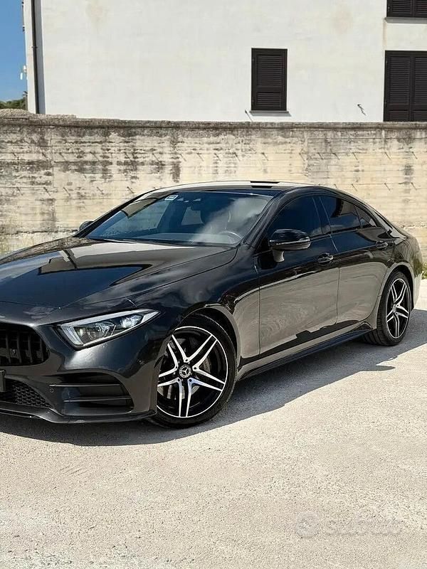 Usata Mercedes CLS300 Premium Plus 245 CV (180 kW) 2019 Grigio Coupé