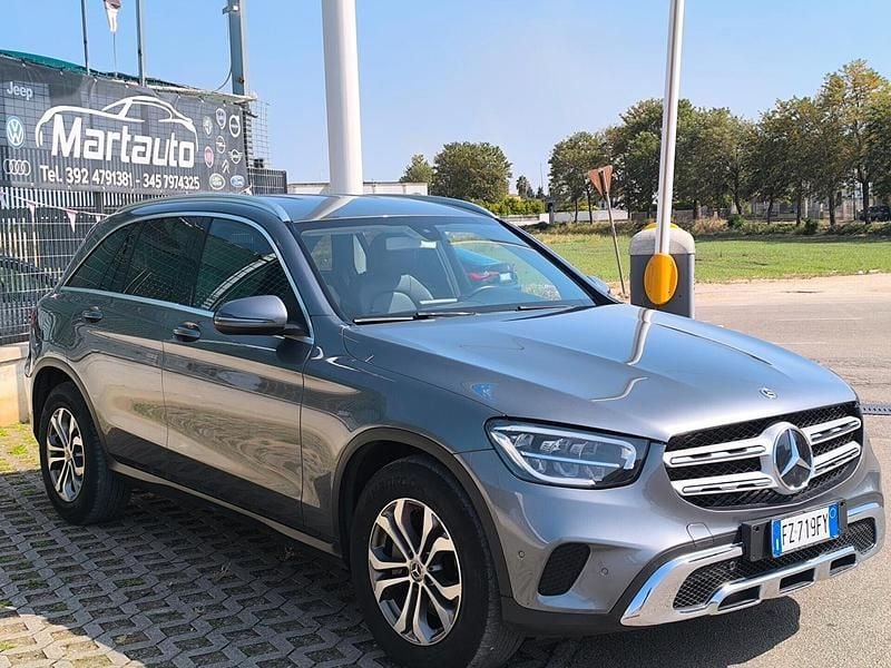Usata Mercedes GLC220 194 CV (142 kW) 2019 Grigio SUV
