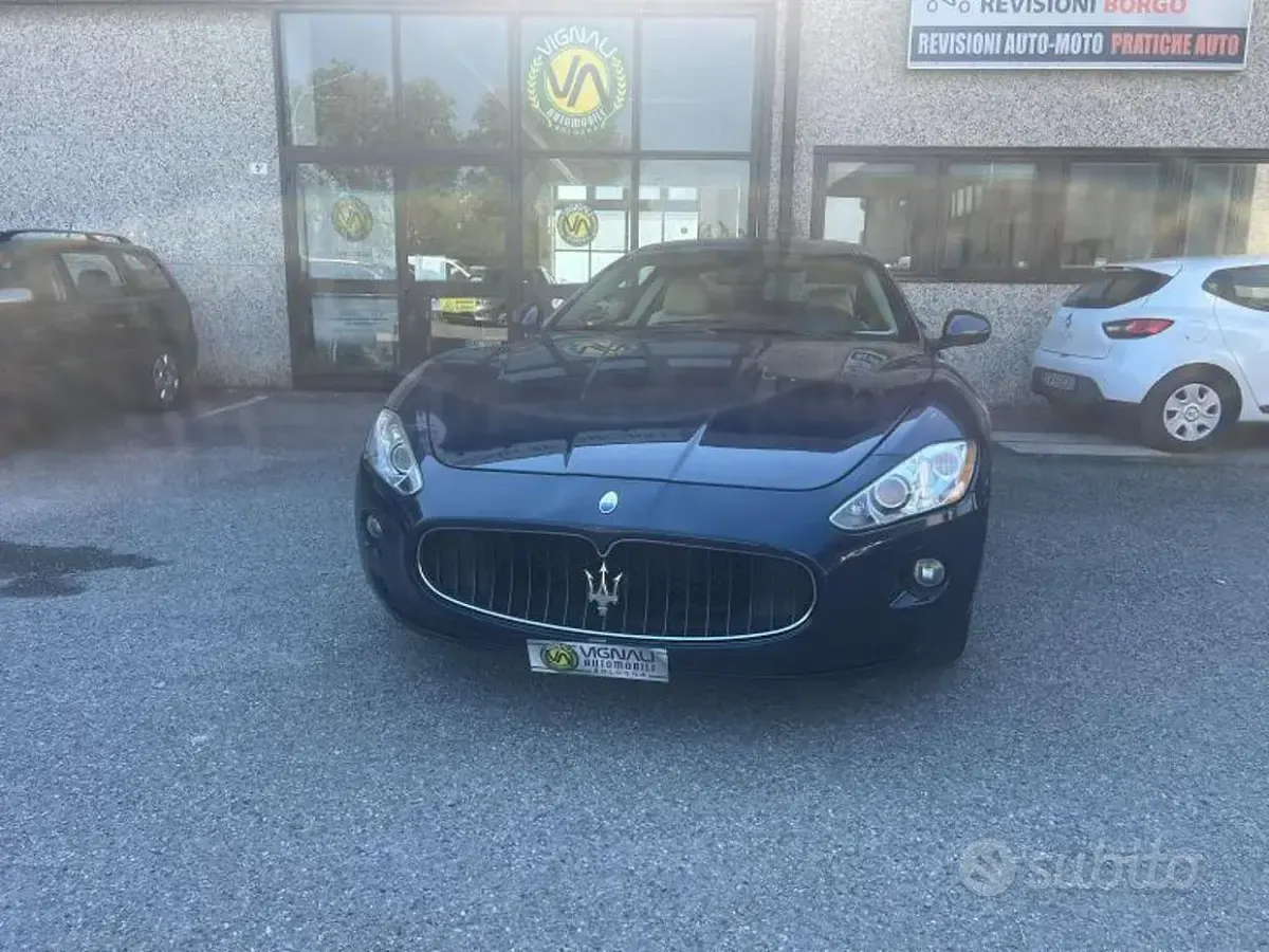 Usata Maserati Granturismo 405 CV (297 kW) 2007 Blu Coupé