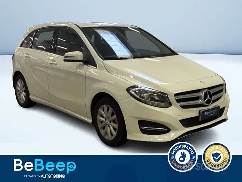 Usata Mercedes B180 Business 109 CV (80 kW) 2016 Bianco pastello Utilitaria