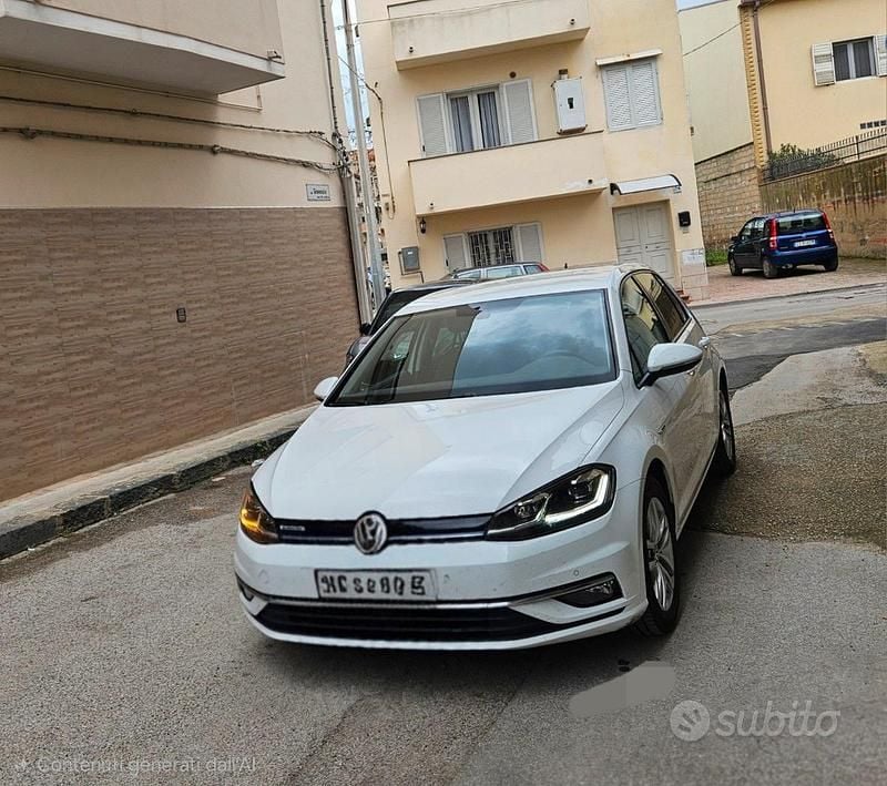 Usata VW Golf VIII 125 CV (91 kW) 2020 Bianco Utilitaria