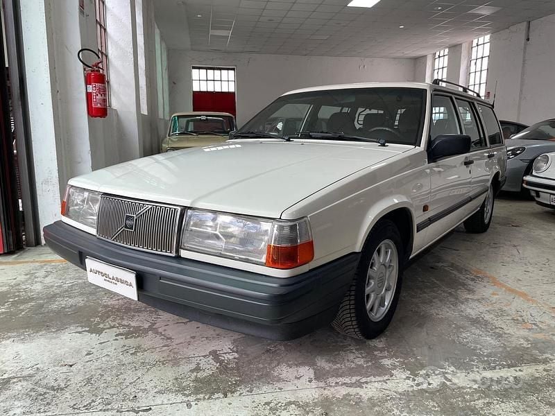 Usata Volvo Polar 111 CV (81 kW) 1993 Bianco Station wagon