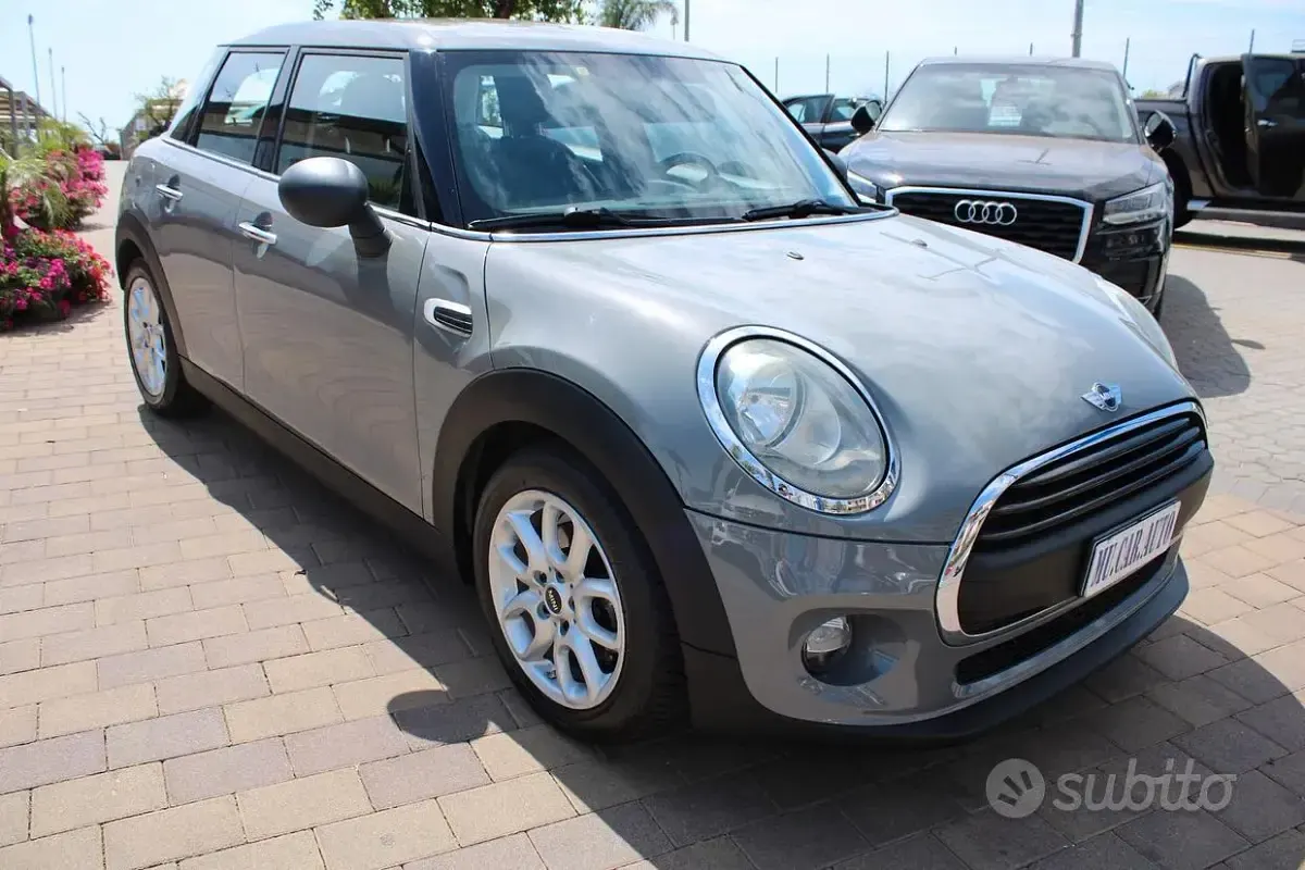 Usata Mini Cooper D 95 CV (69 kW) 2017 Grigio Utilitaria