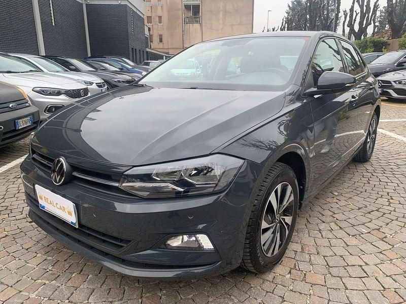 Usata VW Polo Life 95 CV (69 kW) 2021 Grigio scuro met Utilitaria