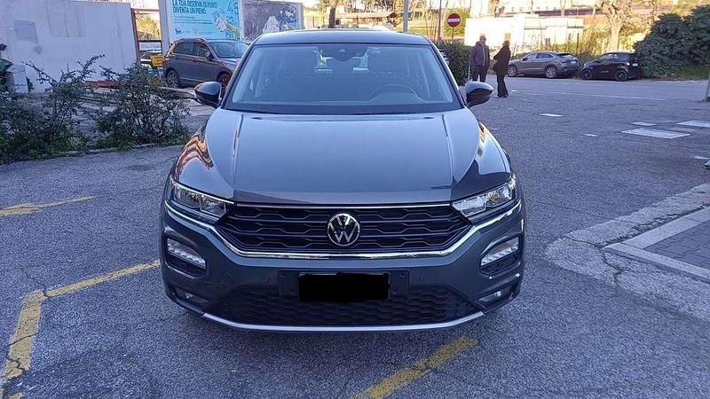 Usata VW T-Roc Business 110 CV (80 kW) 2021 Grigio SUV