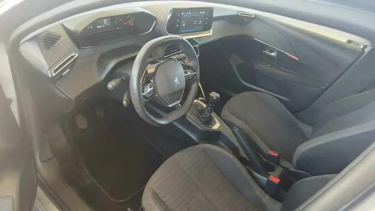 Usata Peugeot 208 Active 101 CV (74 kW) 2023 Grigio Utilitaria