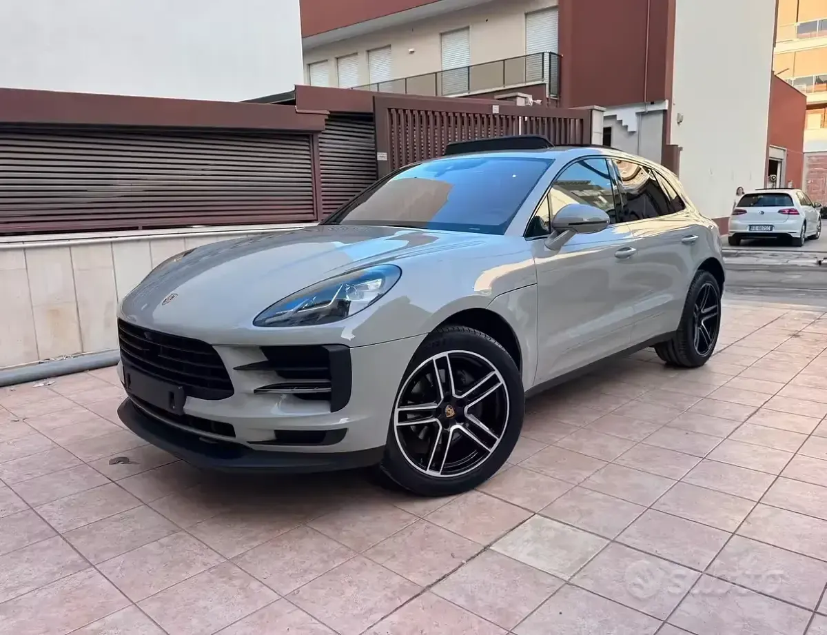 Usata Porsche Macan 245 CV (180 kW) 2020 Grigio SUV
