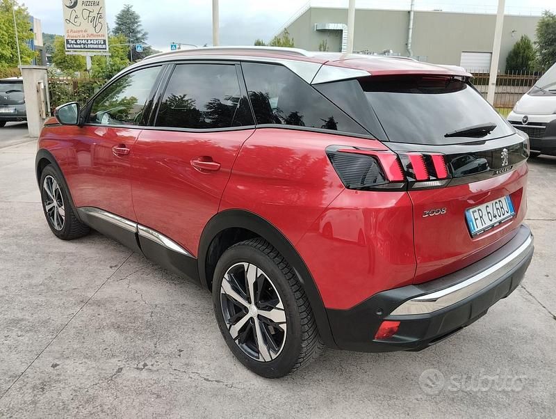 Usata Peugeot 3008 Allure 131 CV (96 kW) 2018 Rosso Station wagon
