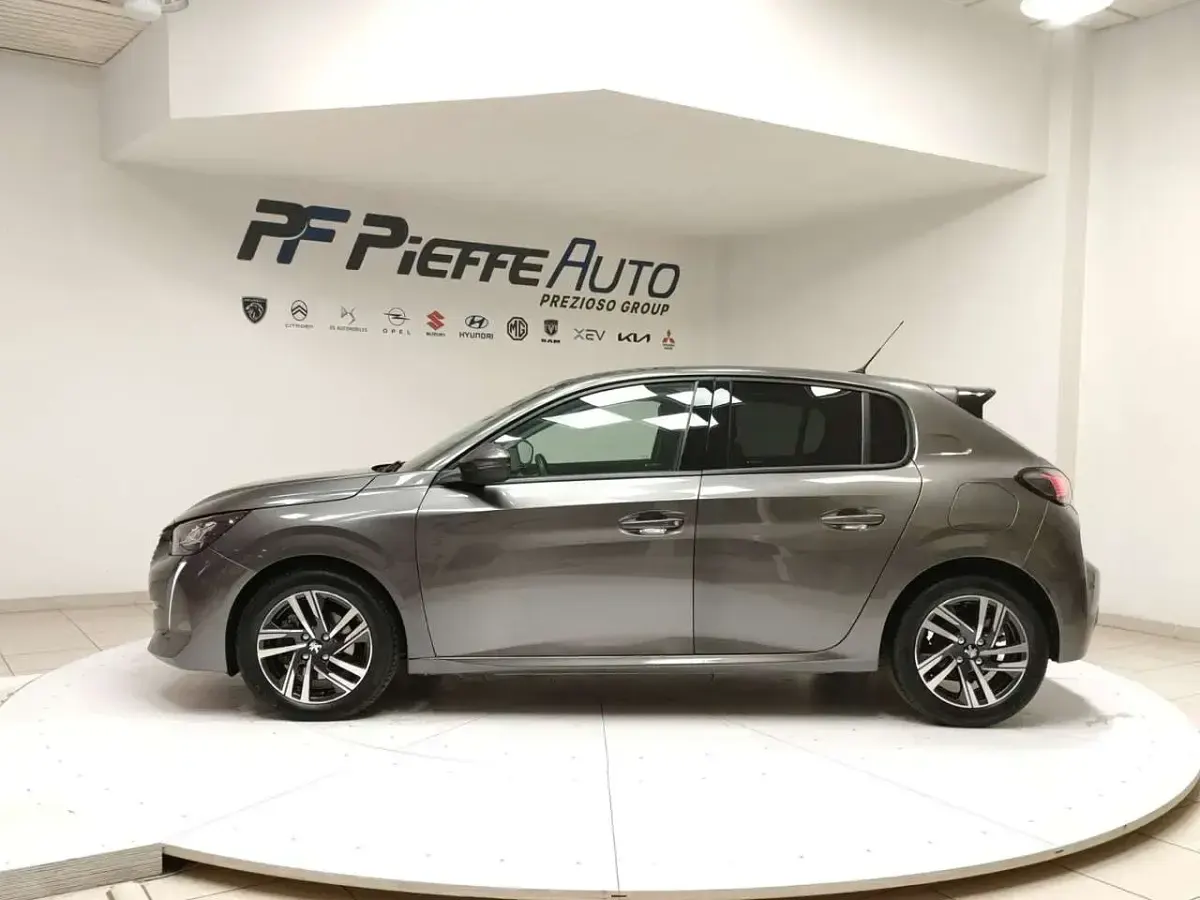 Brugt Peugeot 208 Allure 101 HK (74 kW) 2022 Grå Hatchback