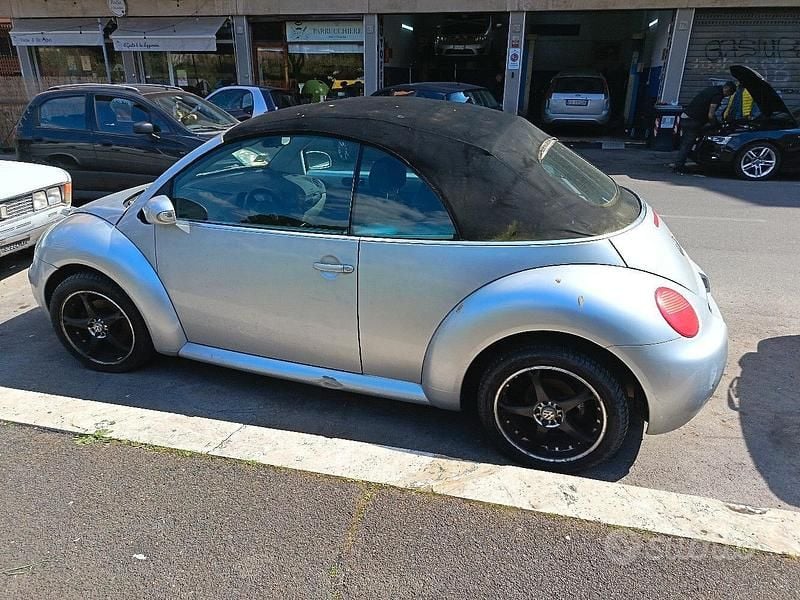 Usata VW New Beetle 101 CV (74 kW) 2003 Utilitaria