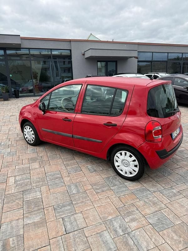 Usata Renault Modus 75 CV (55 kW) 2010 Monovolume