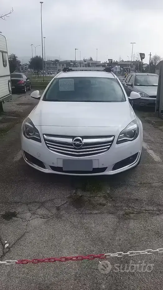 Usata Opel Insignia 160 CV (117 kW) 2014 Bianco Station wagon