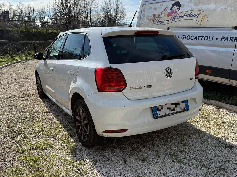 Usata VW Polo Trendline 75 CV (55 kW) 2016 Argento Berlina