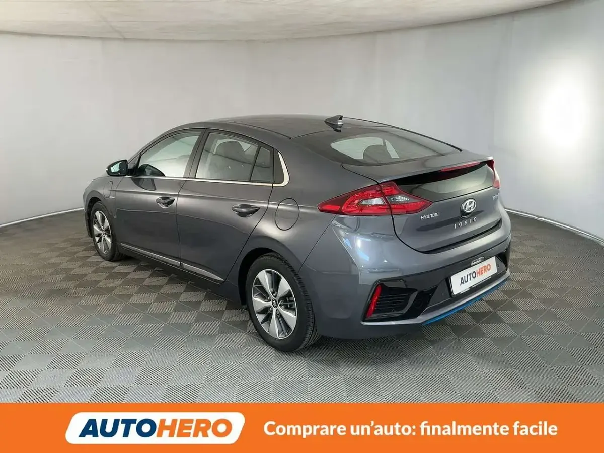 Usata Hyundai Ioniq Style 141 CV (103 kW) 2018 Grigio Utilitaria