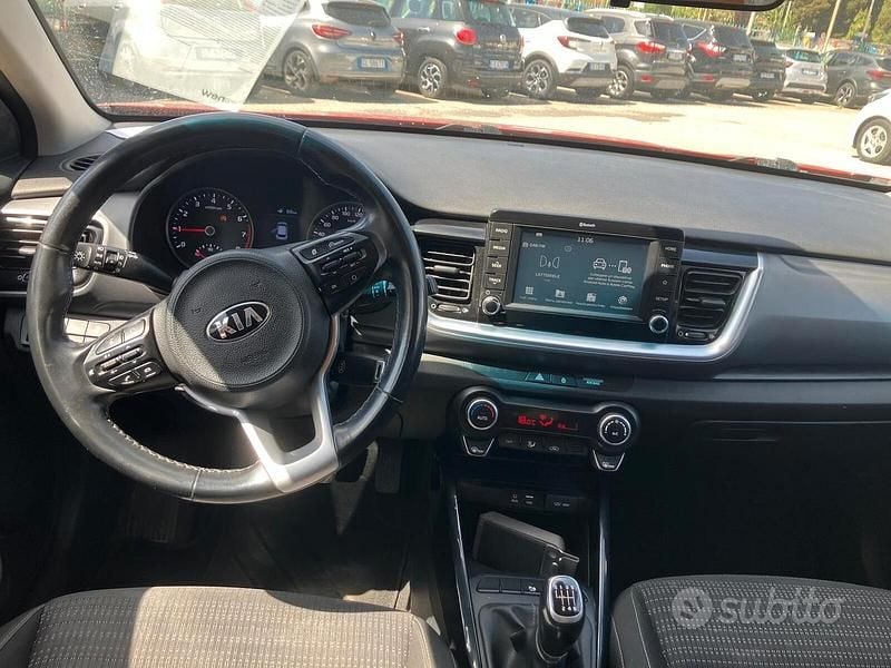 Usata Kia Stonic Style 101 CV (74 kW) 2018 Rosso SUV