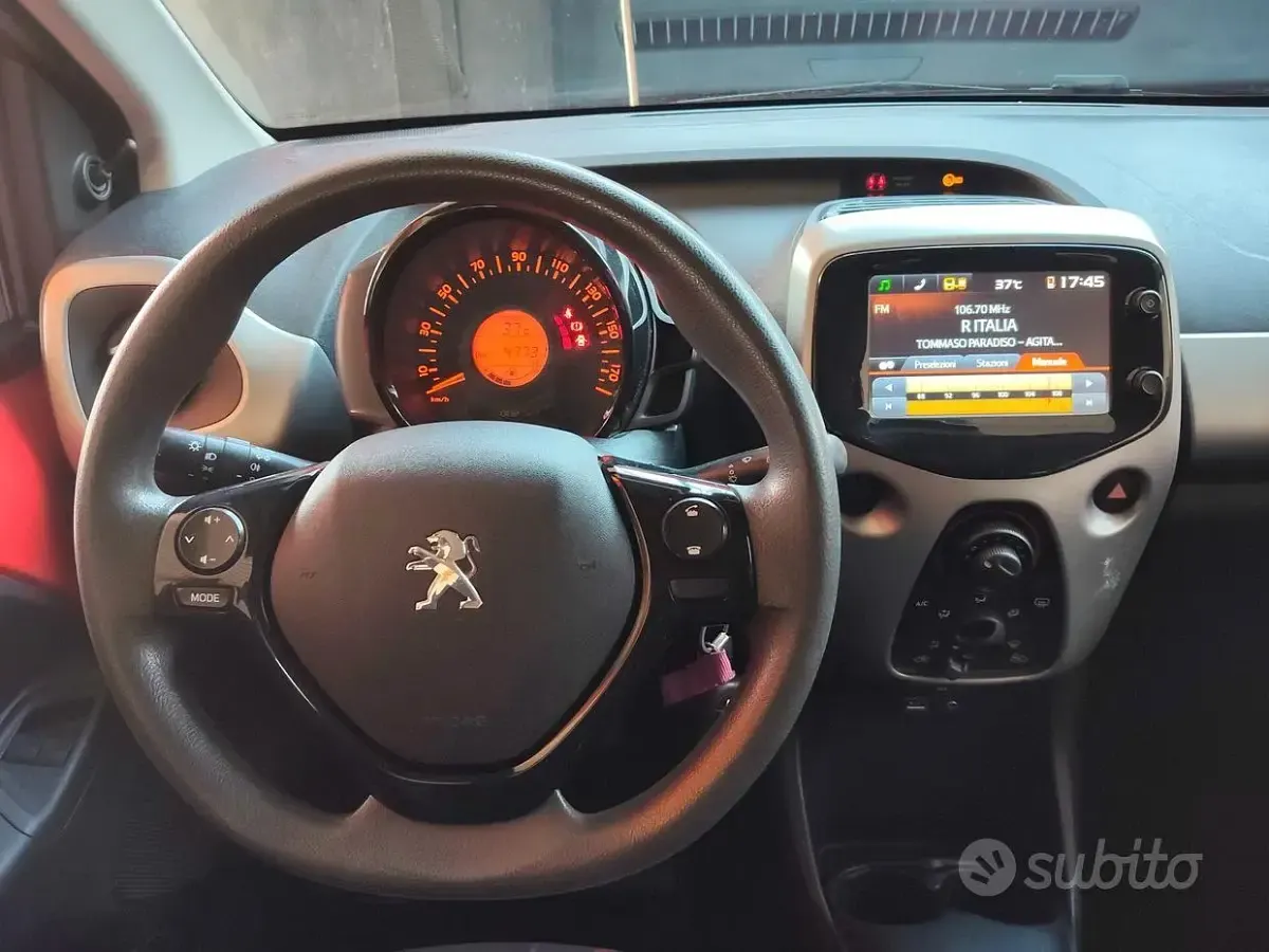 Usata Peugeot 108 Active 69 CV (50 kW) 2015 Rosso Berlina