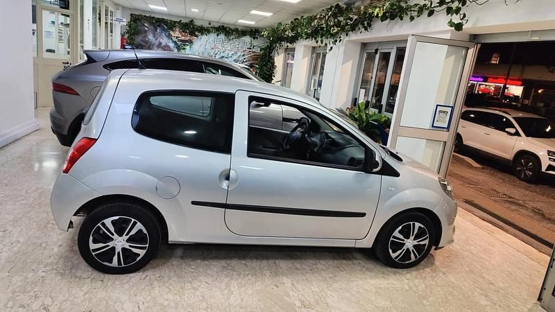 Usata Renault Twingo 58 CV (42 kW) 2009 Argento Utilitaria