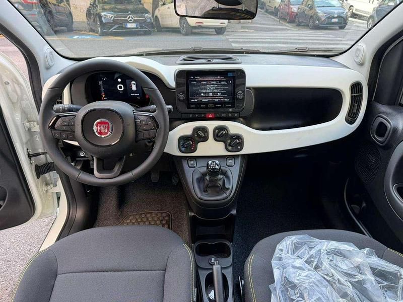 Nuova Fiat Panda Cross 69 CV (50 kW) 2026 Bianco Utilitaria