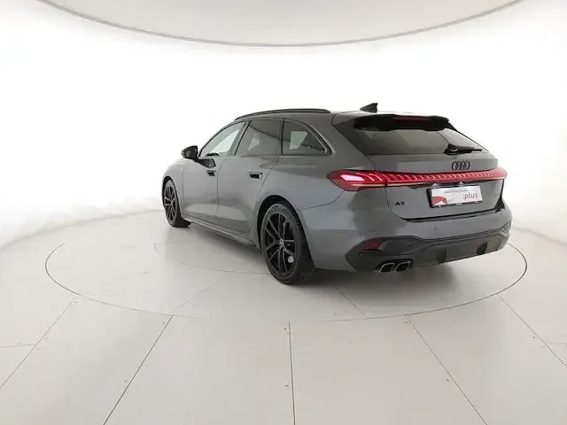 Usata Audi A5 S-Line 204 CV (150 kW) 2025 Grigio daytona perla Station wagon