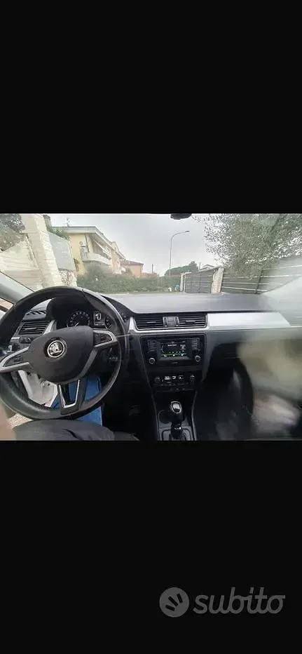Usata Skoda Rapid Ambition 90 CV (66 kW) 2016 Bianco Utilitaria