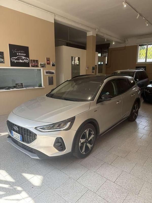 Usata Ford Focus Active 116 CV (85 kW) 2023 Argento Station wagon