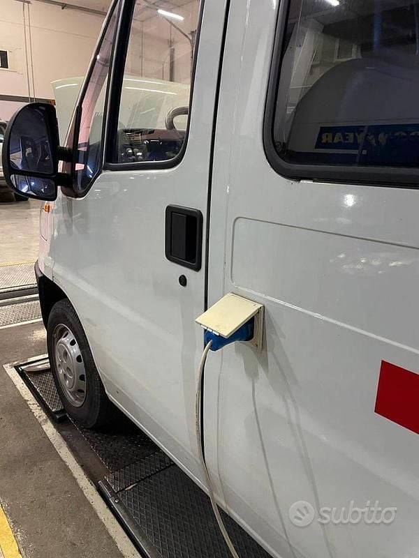 Usata Fiat Ducato 87 CV (63 kW) 1999 Bianco Furgone