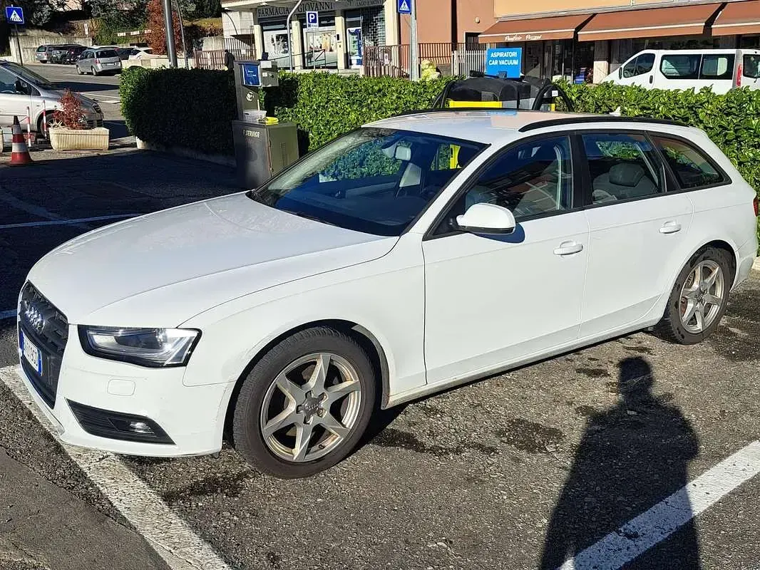 Usata Audi A4 Business 150 CV (110 kW) 2014 Bianco Station wagon
